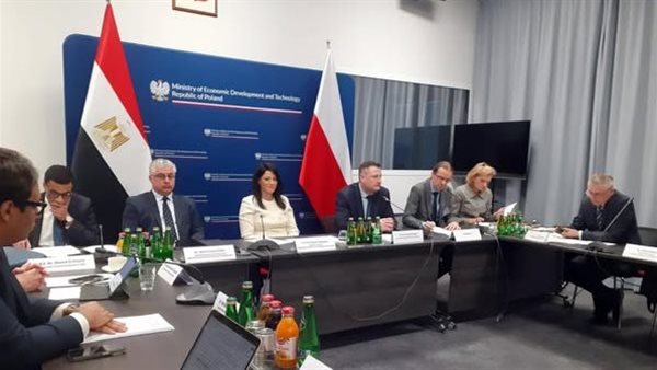 رئيس اقتصادية قناة