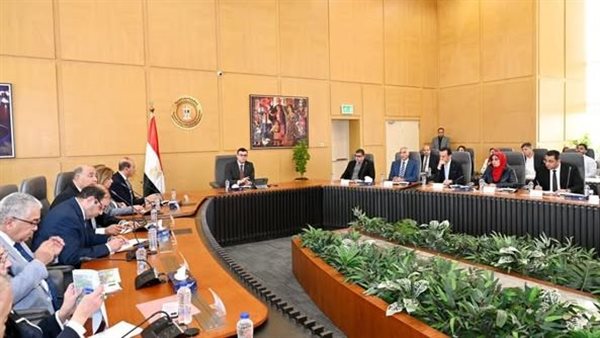 اجتماع وزير الإسكان