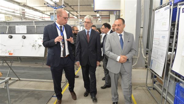 محافظ أسيوط 