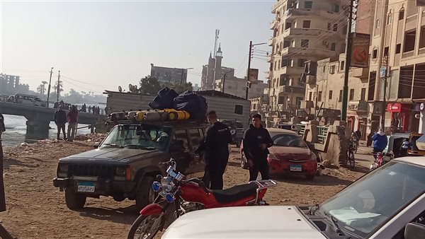 هشام الشوبكي وفريق