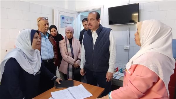 نائب وزير الصحة خلال