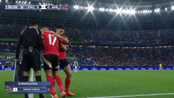 خروج أكرم توفيق بسبب