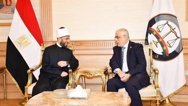 النائب العام ووزير