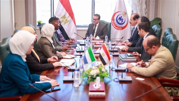 لقاء وزير الصحة 