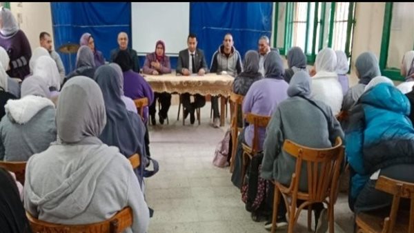 لقاءات مع طلبة المدارس