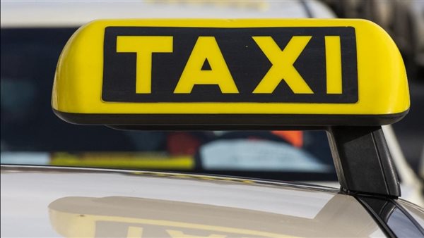 سائق تاكسي من مدينة