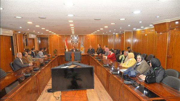 محافظ أسيوط 