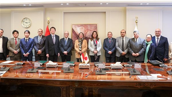 وزيرتا البيئة والتنمية