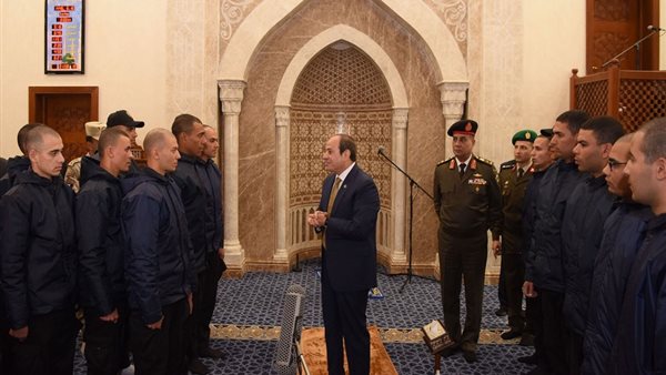 الرئيس السيسي يناقش