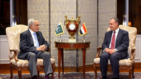 وزير الخارجية خلال