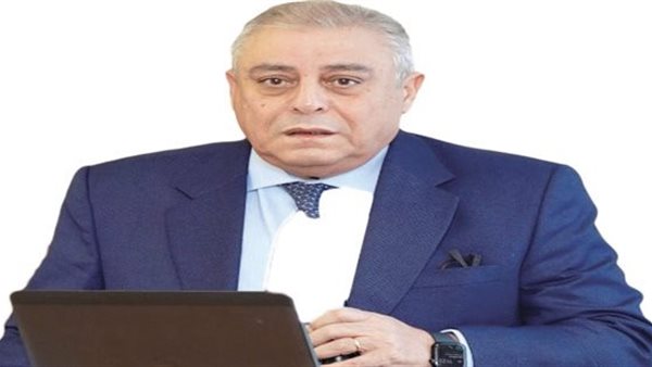 السفير حازم خيرت