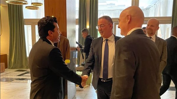 وصل الدكتور أشرف