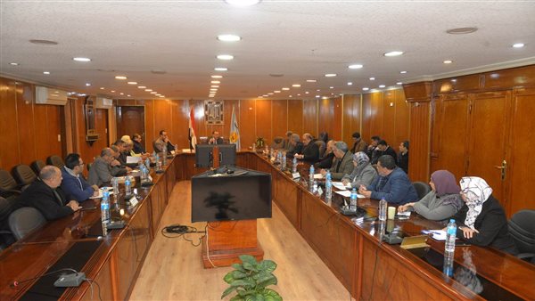 محافظ أسيوط 