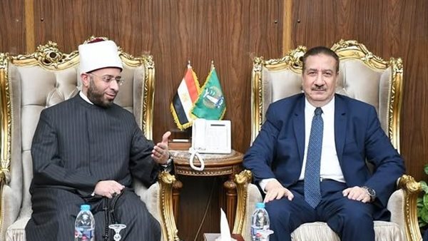 محافظ المنوفية ووزير