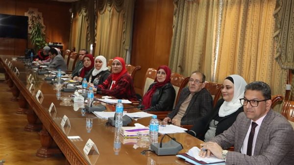 اجتماع رئيس جامعة