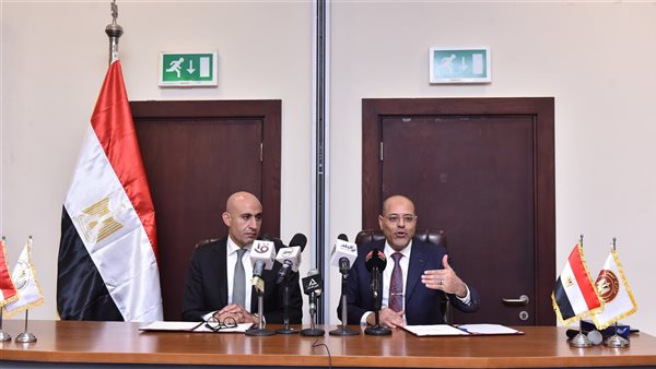 وزير العمل والتربية