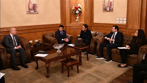 الدكتور أشرف صبحي