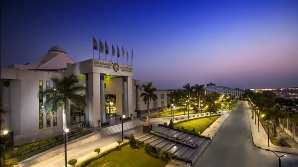 جامعة مصر للعلوم