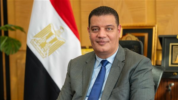 أيمن عبد الموجود