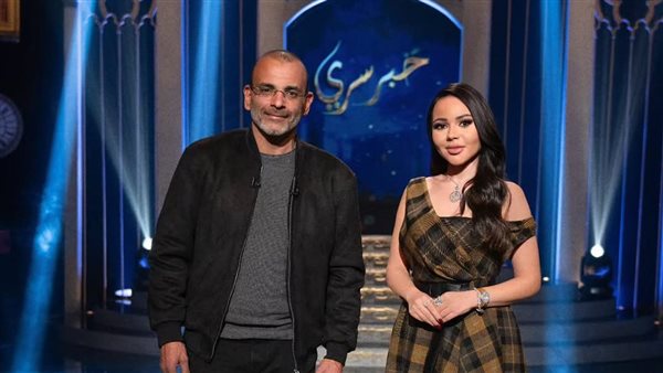 أيمن بهجت قمر 