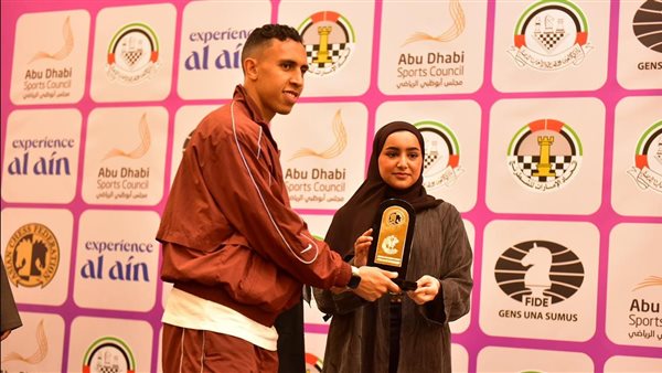 الإمارات تفوز بأربع