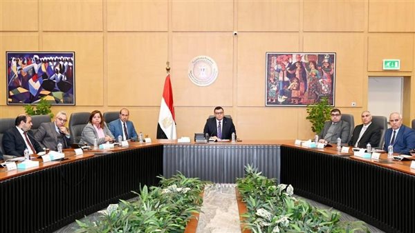 وزير الاسكان 