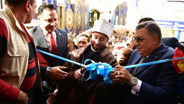 وزير الأوقاف يفتتح