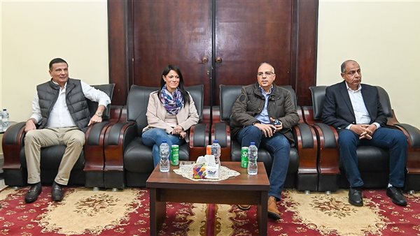 لقاء وزير الرى