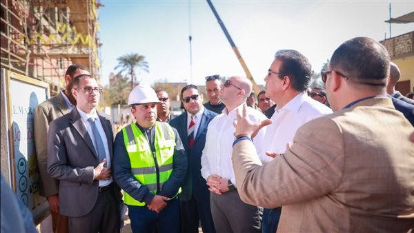 جولة وزير الصحة 