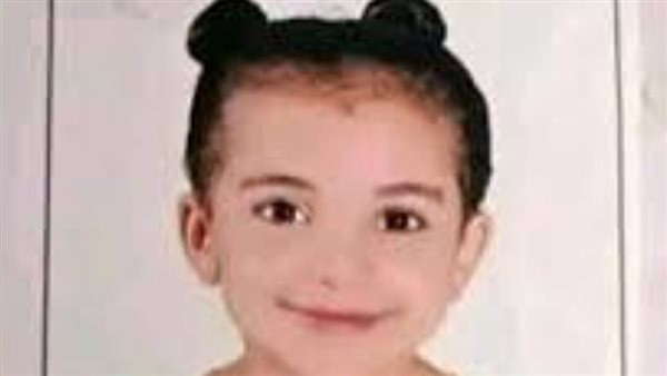 الطفلة سجدة