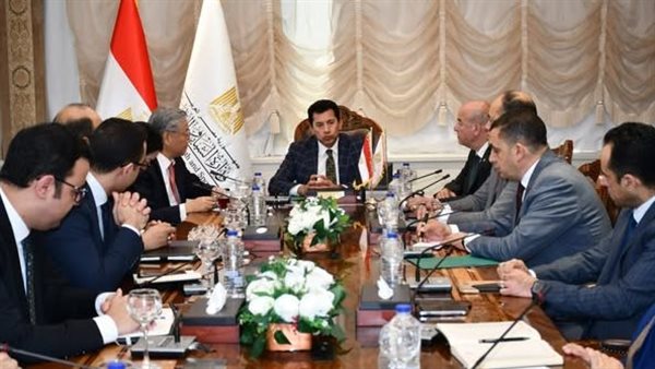 لقاء وزير الشباب