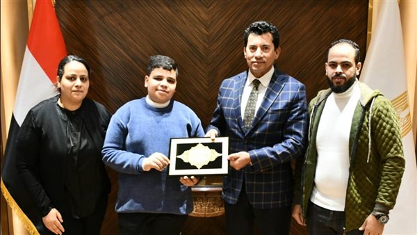 أسرة المخترع انطونيوس 