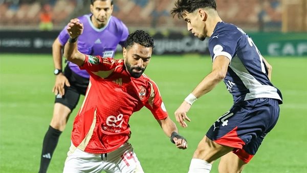 النجم حسين الشحات