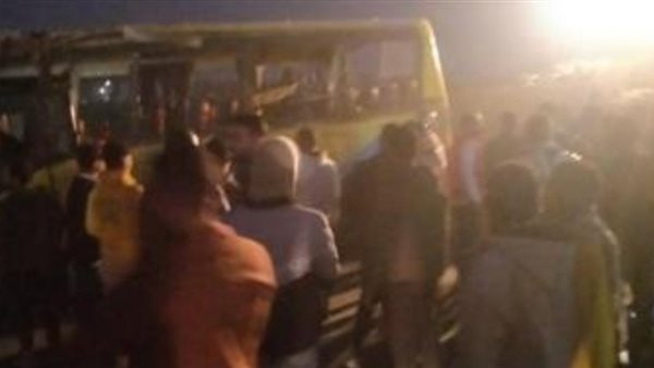 حادث تصادم بين أتوبيس