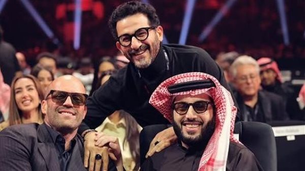 أحمد حلمي و تركي