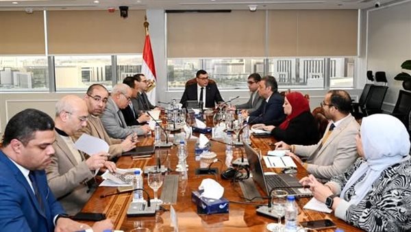 لقاء وزير الإسكان