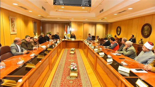 اجتماع المحافظ