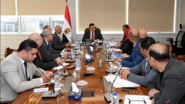 اجتماع وزير الإسكان