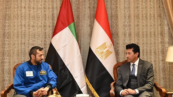 وزير الشباب يستقبل