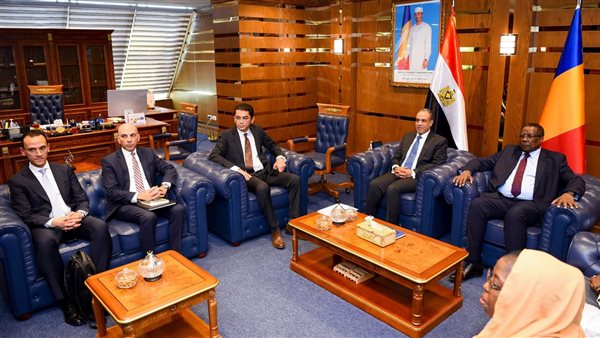 وزير الخارجية خلال