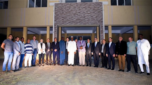 وزير الخارجية والهجرة