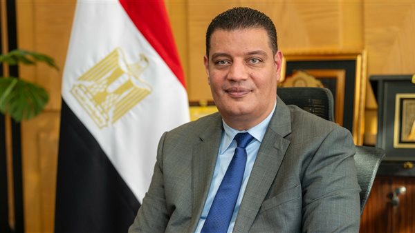 أيمن عبد الموجود