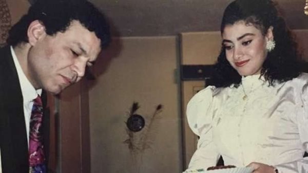 نشوى مصطفى وزوجها