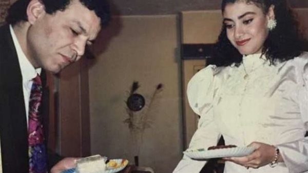 نشوى مصطفى وزوجها