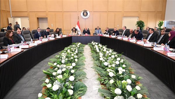 اجتماع وزير الصناعة