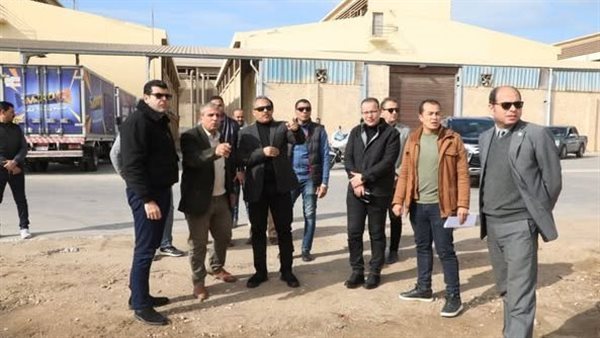 محافظ الشرقية خلال