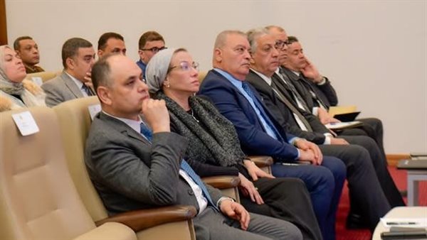 وزيرة البيئة