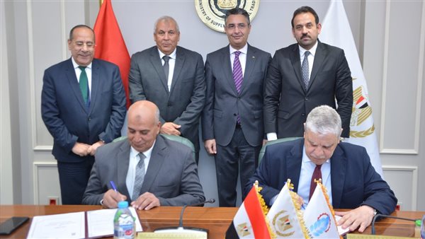 وزير التموين يشهد