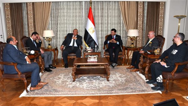 وزير الشباب ومحافظ