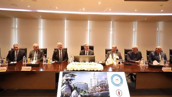 اجتماع وزير البترول